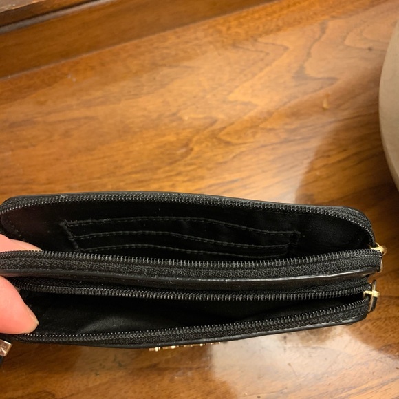 Coach wristlet - Picture 4 of 4